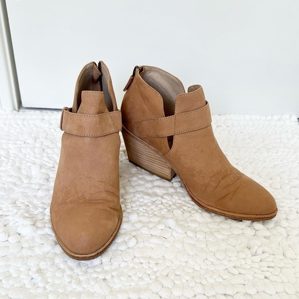 EILEEN FISHER Ives leather booties size 7 brown tan zipper